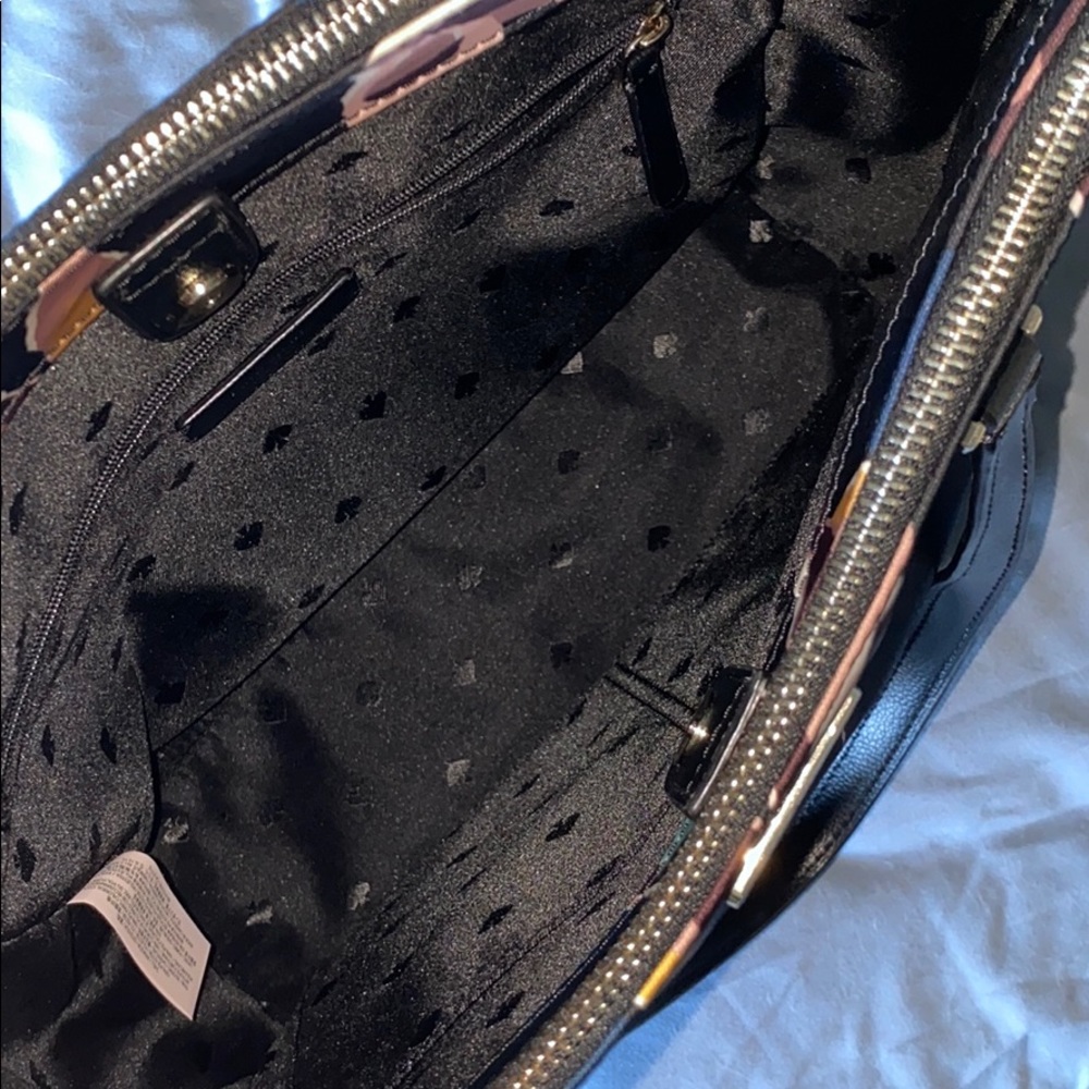 Purse - Picture 2 of 3